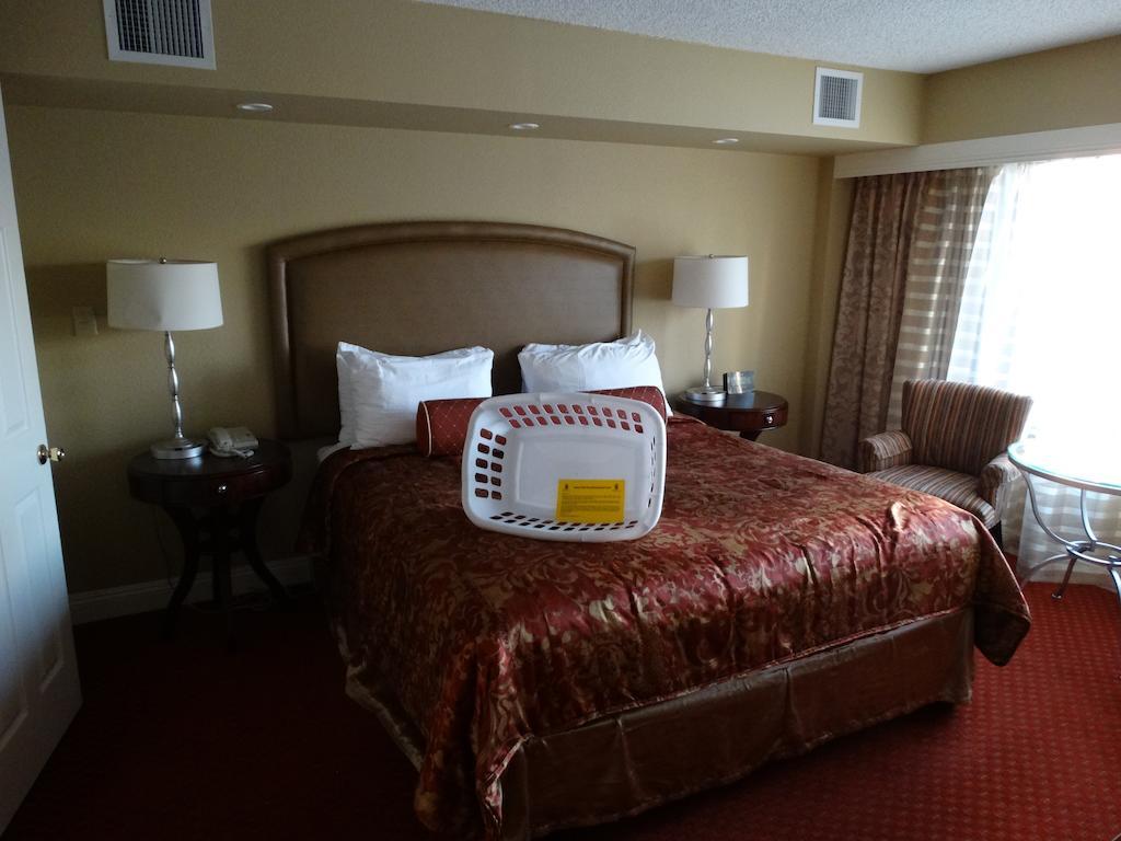 Suites At Jockey Club Лас Вегас Стая снимка